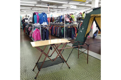 アウトドア・キャンプのアウトドアテーブル