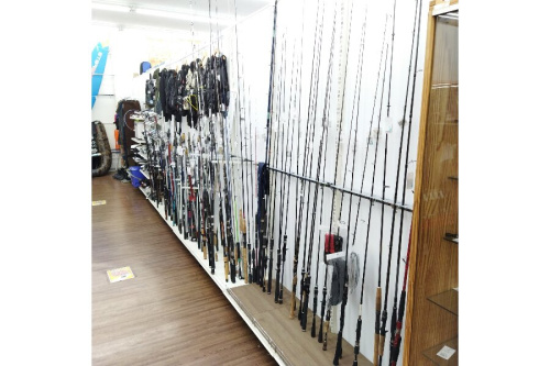 釣具のSHIMANO、DAIWA、がまかつ など