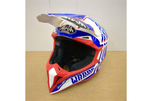 自転車の自転車ヘルメット