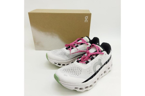 シューズ・靴のスニーカー