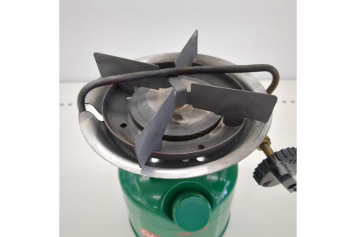 アウトドアのコールマン（Coleman）