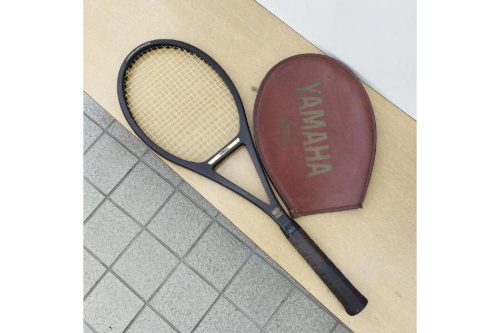 スポーツ用品のテニス