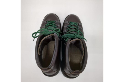 トレッキングシューズ