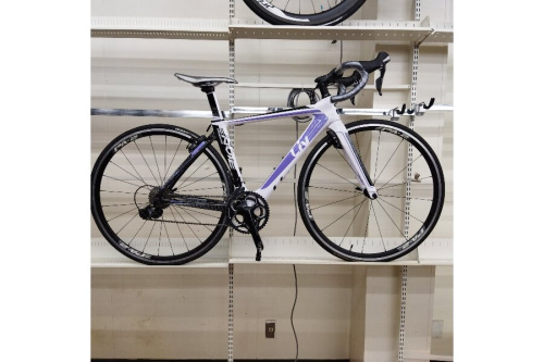 自転車のロードバイク