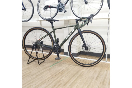 自転車のロードバイク