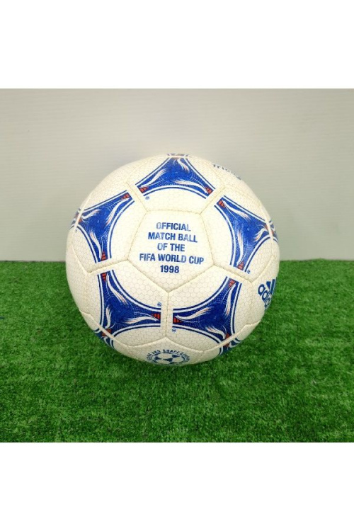 サッカー用品のスポーツ用品強化店