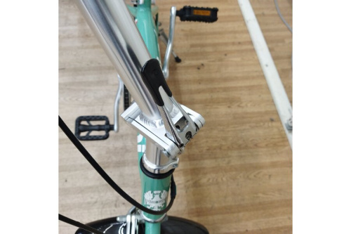 ミニベロのビアンキ（Bianchi）