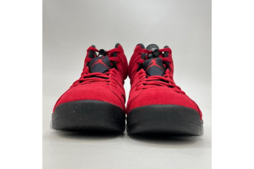 ナイキのエアジョーダン6レトロ