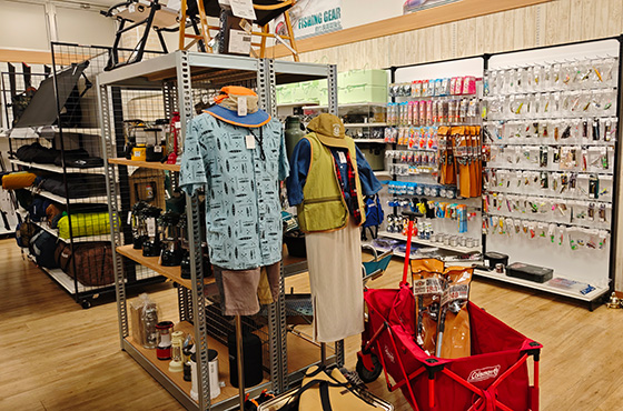 趣味も暮らしも、掘り出し物が見つかる総合リユースショップ！｜静岡のリサイクルショップ「ピックアップ浜松和田店」の店内紹介