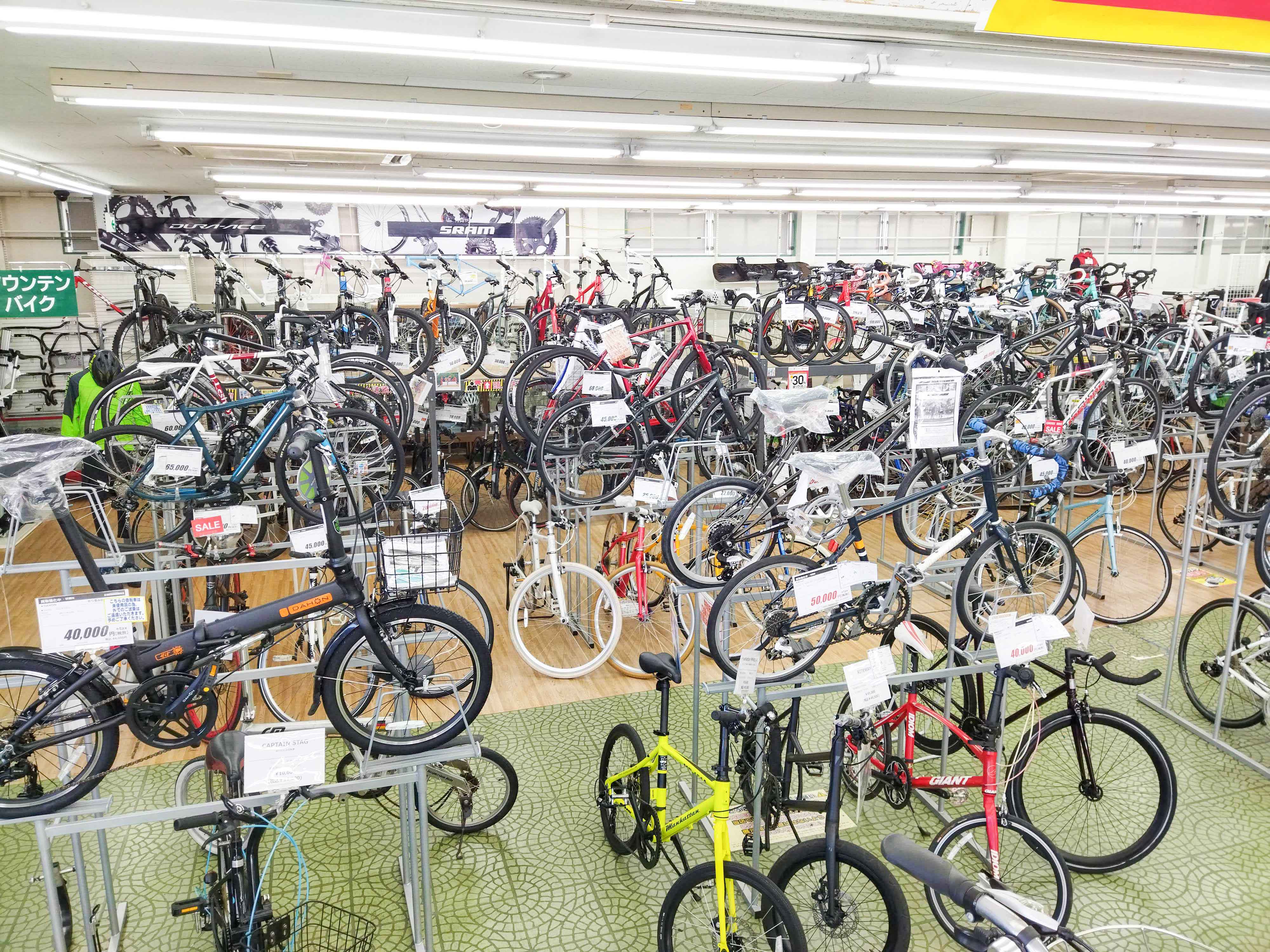 自転車は県西部最大級の品揃え！是非、ご来店お待ちしてます！｜静岡のリサイクルショップ「ピックアップフィールドギア浜松宮竹店」の店内紹介