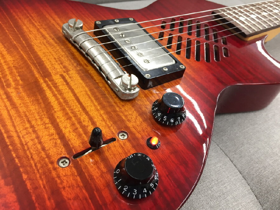 アンプ内蔵ミニギター「マリンライダー MR-X GF」 入荷しました
