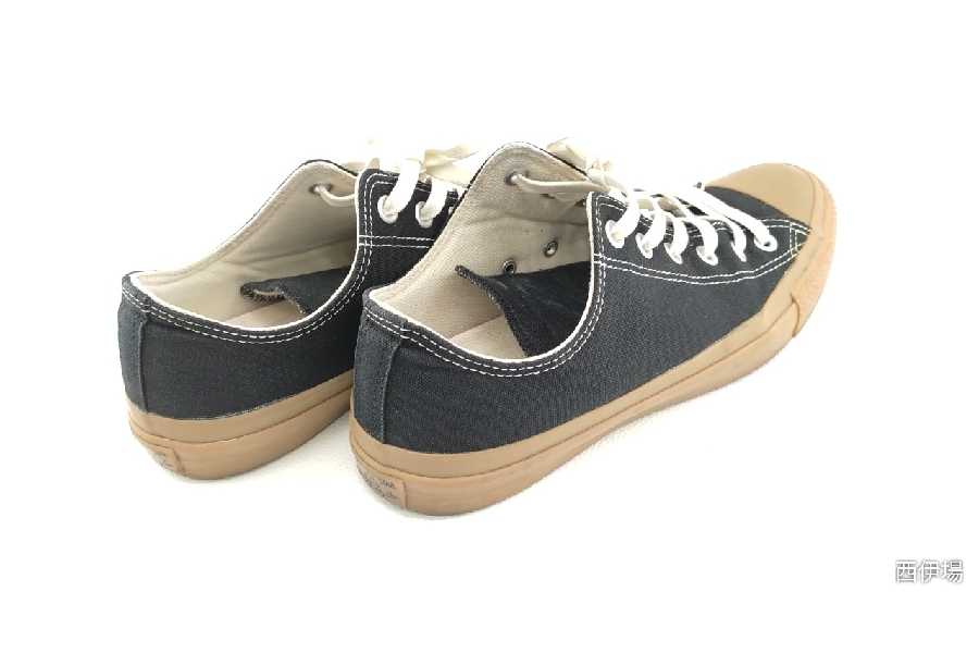 【希少なガムソール★未使用ほぼ新品に近い】パトリックスニーカー★ブラック★42★ PATRICK パトリック スニーカー レディース メンズ クール