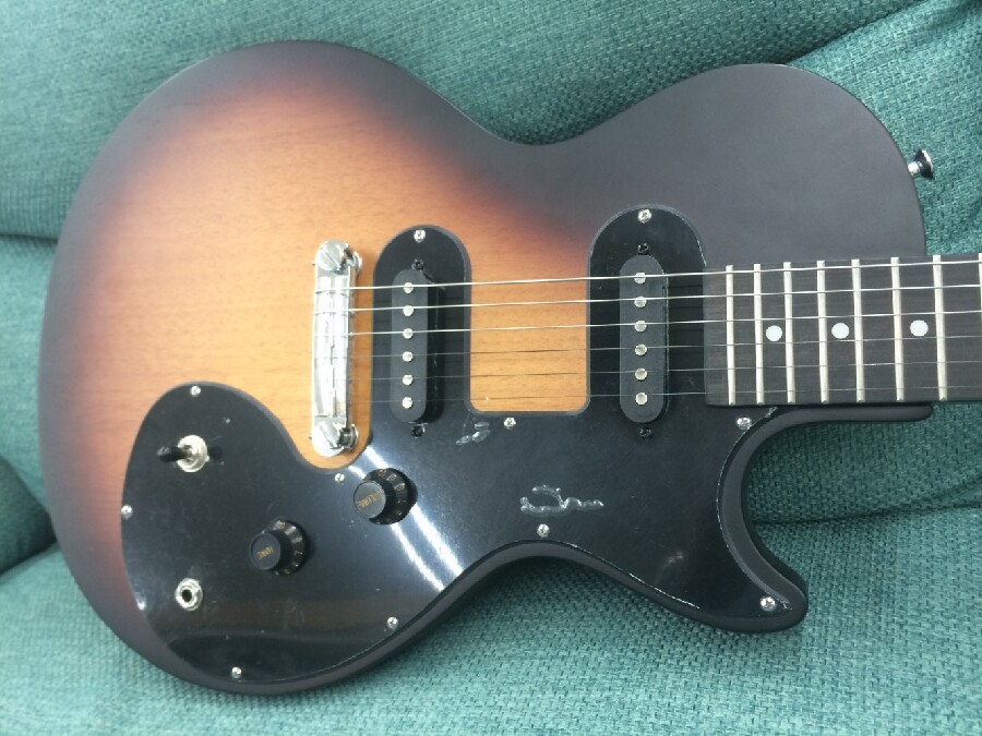 Epiphone (ｴﾋﾟﾌｫﾝ) Les Paul Melody Maker E1 Vintage Sunburst 入荷