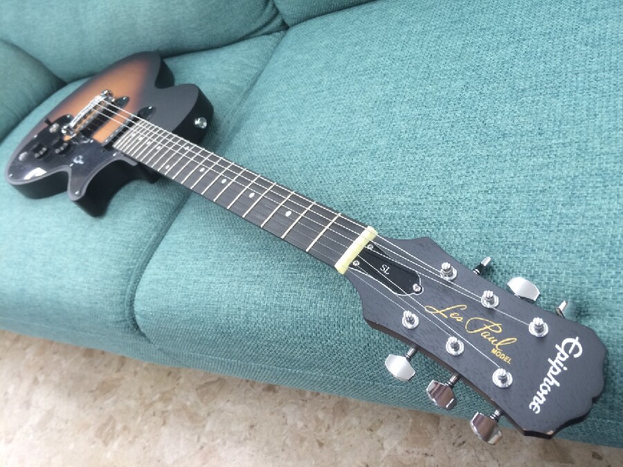 Epiphone (ｴﾋﾟﾌｫﾝ) Les Paul Melody Maker E1 Vintage Sunburst 入荷