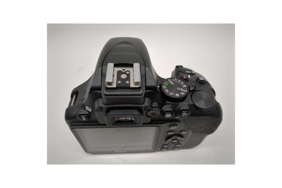 動作確認済み】Nikon D3500 ボディ 2400万画素 充電器付 2023282 動作確認済み】Nikon D3500 ボディ 2400万画素 充電器付 2023282