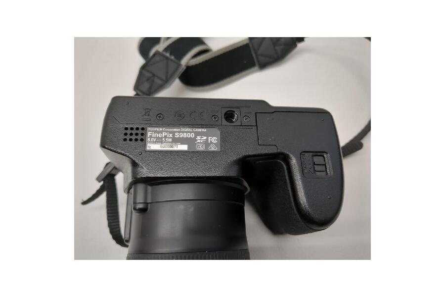 動作確認済み】FUJIFILM FinePix S9800 1620万画素 本体のみSDXC