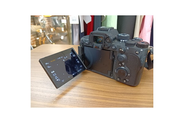 SONY ミラーレス一眼カメラ 【α7RⅤ】が入荷しました。｜2025年
