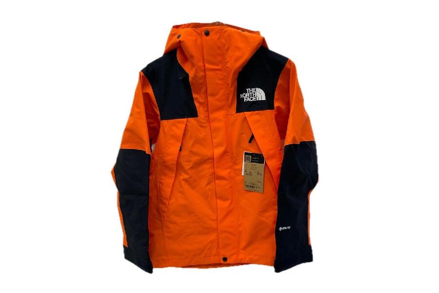 THE NORTH FACE メンズオレンジジャケットの魅力発見！ #入荷しました