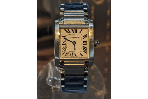 CARTIER【カルティエ】タンクフランセーズSM クオーツ OHから戻りまし