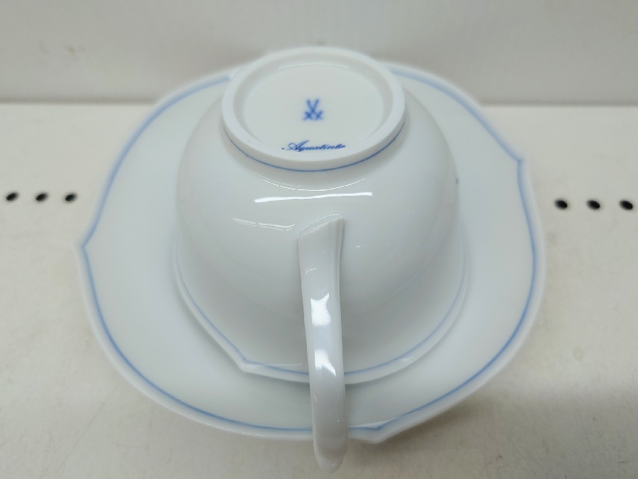 高貴なデザインモチーフ双剣 MEISSENのカップ＆ソーサーのご紹介