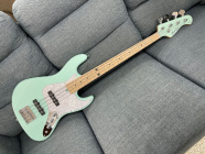 Applause (ｱﾌﾟﾛｰｽﾞ) by Ovation (ｵﾍﾞｰｼｮﾝ) AE148 入荷しました