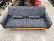 リサイクルショップKOBUTU移転記念セール！ほぼ未使用なファブリックソファ入荷(^^)めちゃくちゃ綺麗です！ お洒落な2シーターソファ チェック柄が素敵です。 売約済みとなりまし