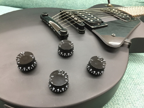 Epiphone Les Paul Gothic - YouTube