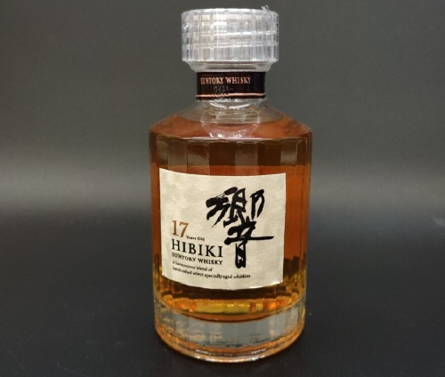 Suntory ジャパニーズウィスキー響 180mlのご紹介です。｜2023年07月18