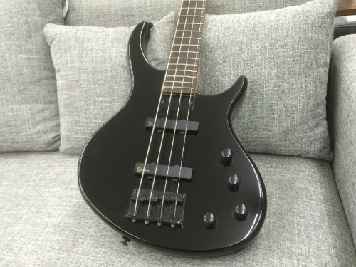 美品　Epiphone Toby by Tobias　エレキベース Epiphone Toby by Tobias Deluxe Ⅳ【年式不明/Trans Amber