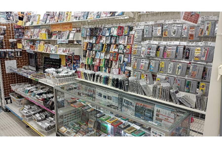 ☆宮竹店では【レトロゲーム】の売場拡大中♫ レトロから最新のゲーム