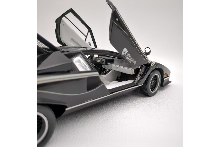京商 1/18 ランボルギーニ カウンタック LP500R ブラック 08326K をお