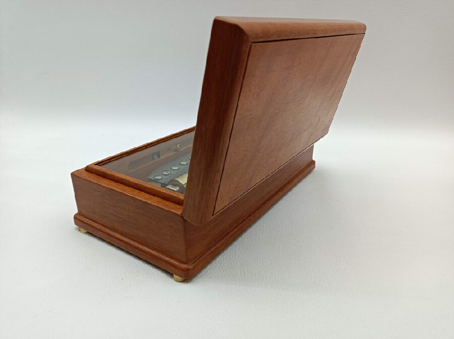 必見！：オルフェウス（ORPHEUS）の72弁オルゴールが入荷しました