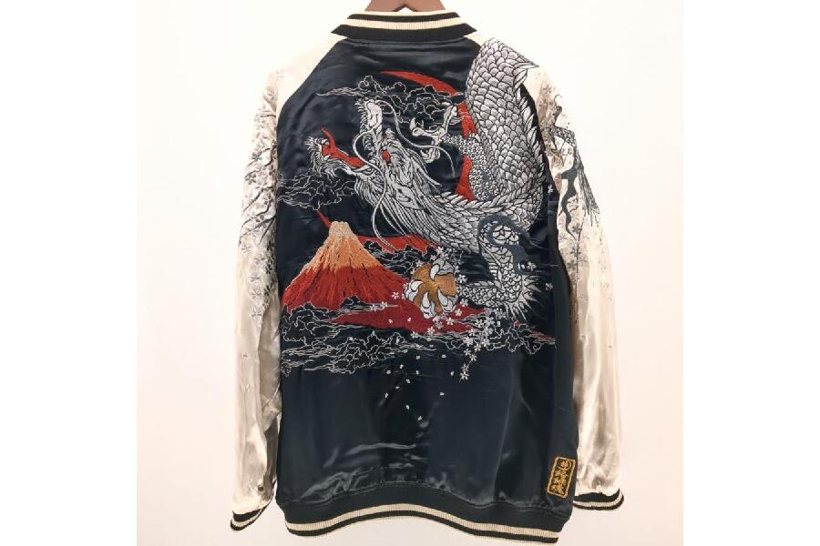 ☆新品☆総シルク♪総刺繍♪【￥154,000-物❗】HYSプレミアム・スカジャン 絡繰魂 スカジャン ブラック×ベージュ 龍神×富士刺繍 SIZE XXL