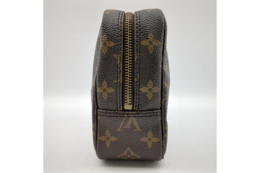 LOUIS VUITTON ルイヴィトン トゥルーストワレット23 ポーチ