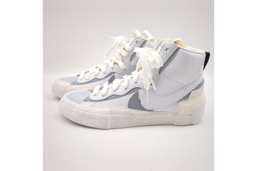 NIKE ×Sacai Blazer Mid '77 ホワイト/グレー 新品NIKE×sacai BLAZER MID メンズ（グレー×ホワイト） #入荷