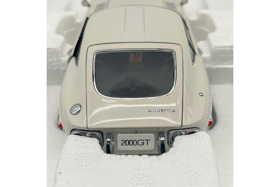 EBBRO 1/24 トヨタ 2000GT ホワイト ミニカーが入荷しました♪｜2026年