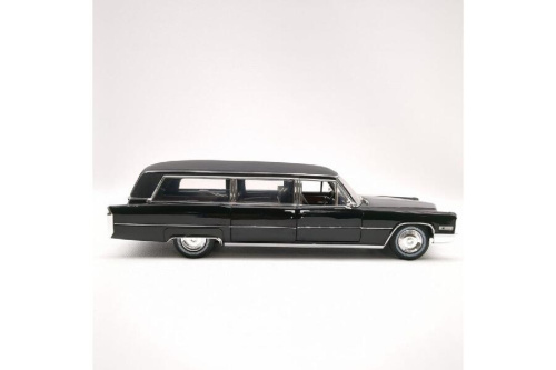 GL/'66 Cadillacキャデラック Limousineリムジン1/18 GL/'66 Cadillacキャデラック Limousineリムジン1/18 Cadillac