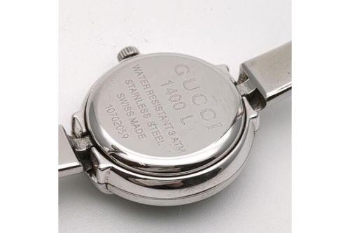 GUCCI 1400L 時計―ステンレスの輝きと風防の個性 #入荷しました GUCCI 1400L 時計―ステンレスの輝きと風防の個性 #入荷しました