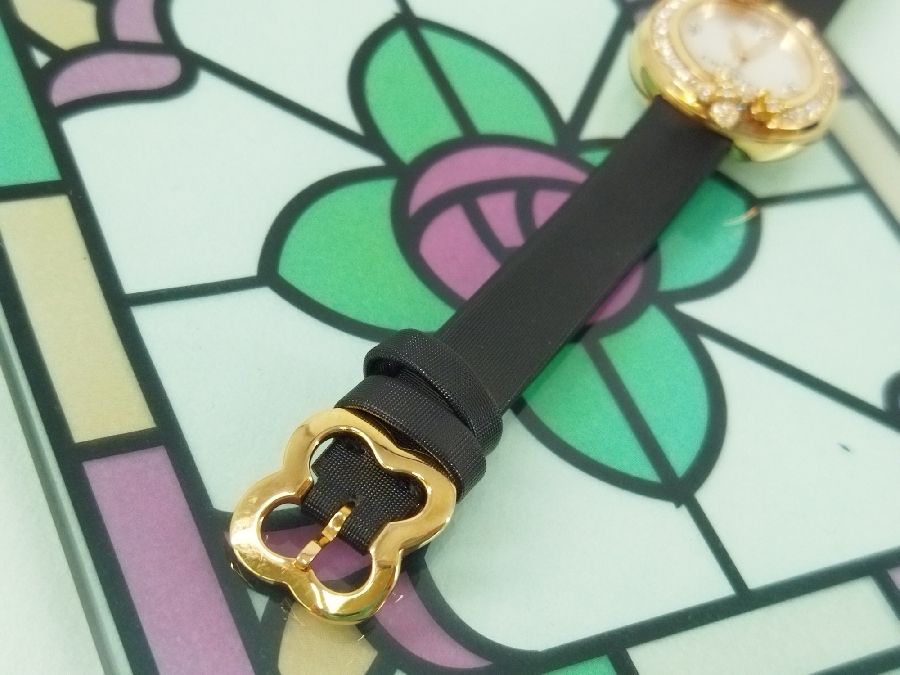 デザインが素敵な「CHAUMET」のレディース腕時計が入荷しました