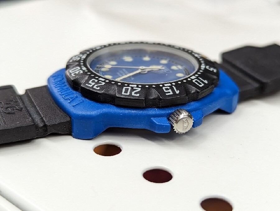 TAG Heuer(タグホイヤー)の腕時計「フォーミュラ1」を買取り