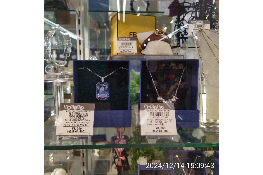 スワロフスキー まとめ売り スワロフスキーまとめ売り - メルカリ