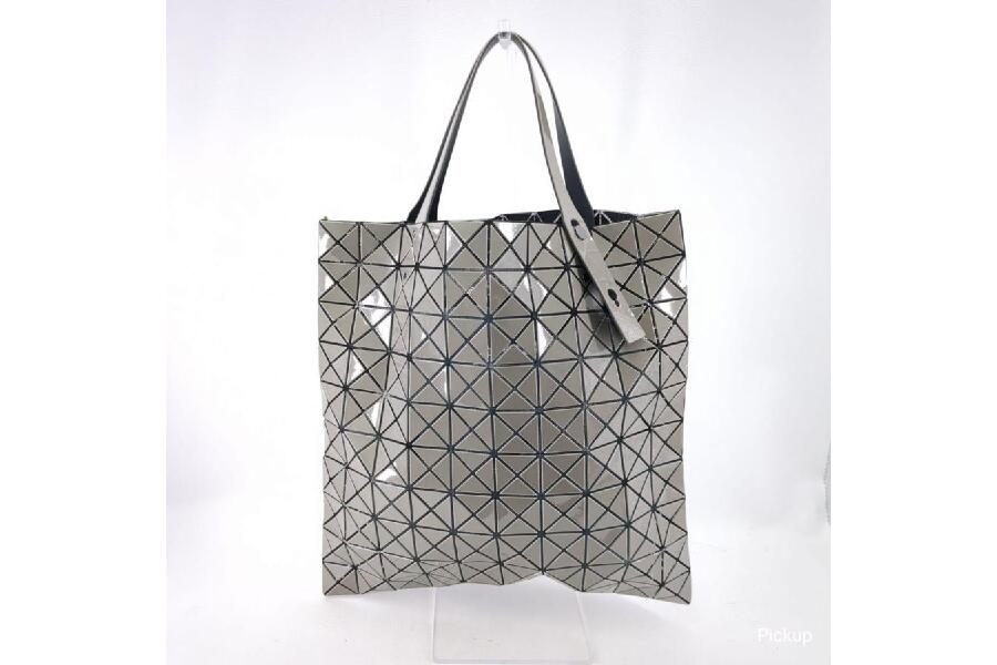 BAO BAO ISSEY MIYAKEのグレー美品、洗練モードを纏う逸品 #入荷しま