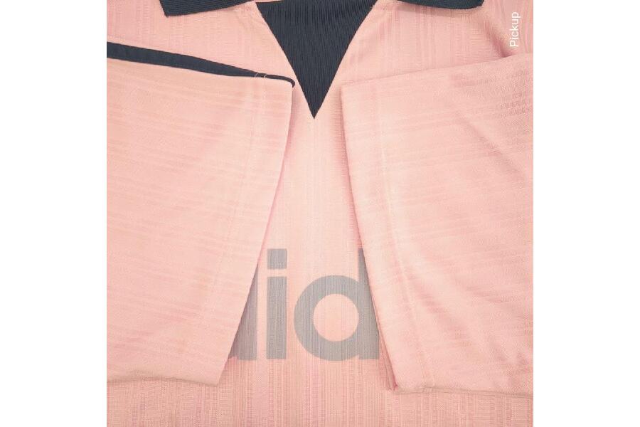 個性派に映える！adidas originals メンズピンク2XLスタイル