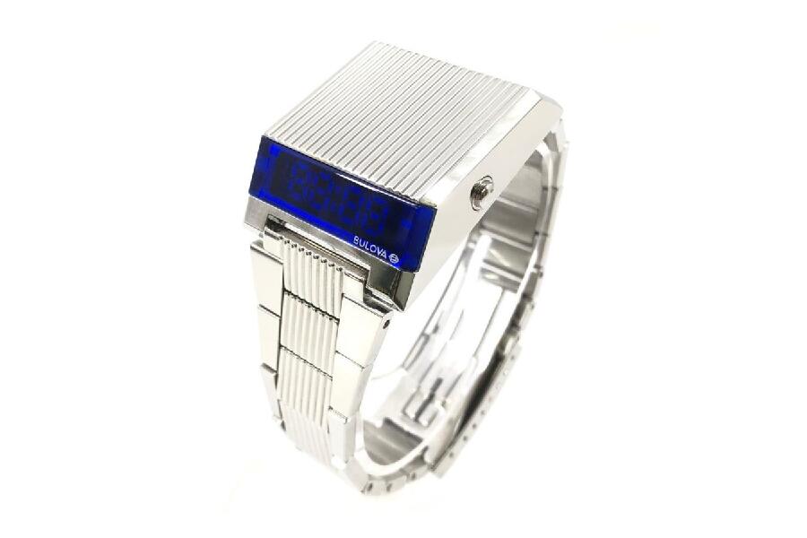 BULOVA アーカイブスCOMPUTRON ブルーのデジタル腕時計 #入荷しました