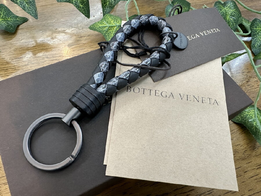 BOTTEGA VENETAのキーリングを入荷いたしました☆｜2026年09月15日