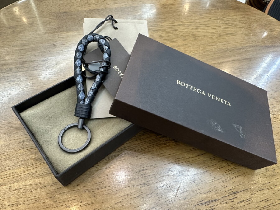 BOTTEGA VENETAのキーリングを入荷いたしました☆｜2026年09月15日