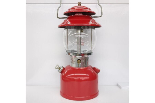 希少な未開封！コールマン×千値練 200A195赤ハーフサイズ！LED単4