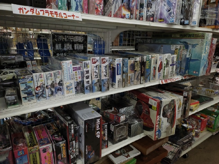 一世を風靡したミニ四駆！初期メインキャラクター使用車種入荷！｜2022