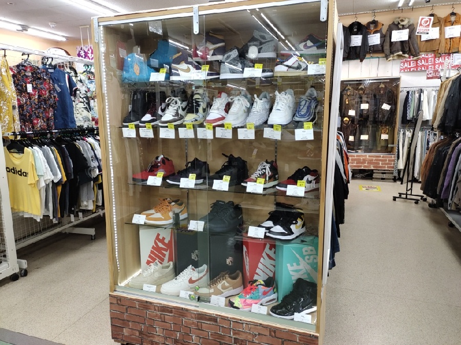 【ジャングルジャングル和歌山店】【Wa3443】NIKE×STUSY スニーカー Air Force 1 DJ7841 28cm リユースショップ リサイクルショップ 中古家具 中古家電 中古自転車 古着 Nike Air Force 1 Mid Stussy Black White Panda DJ7840-002 Men's