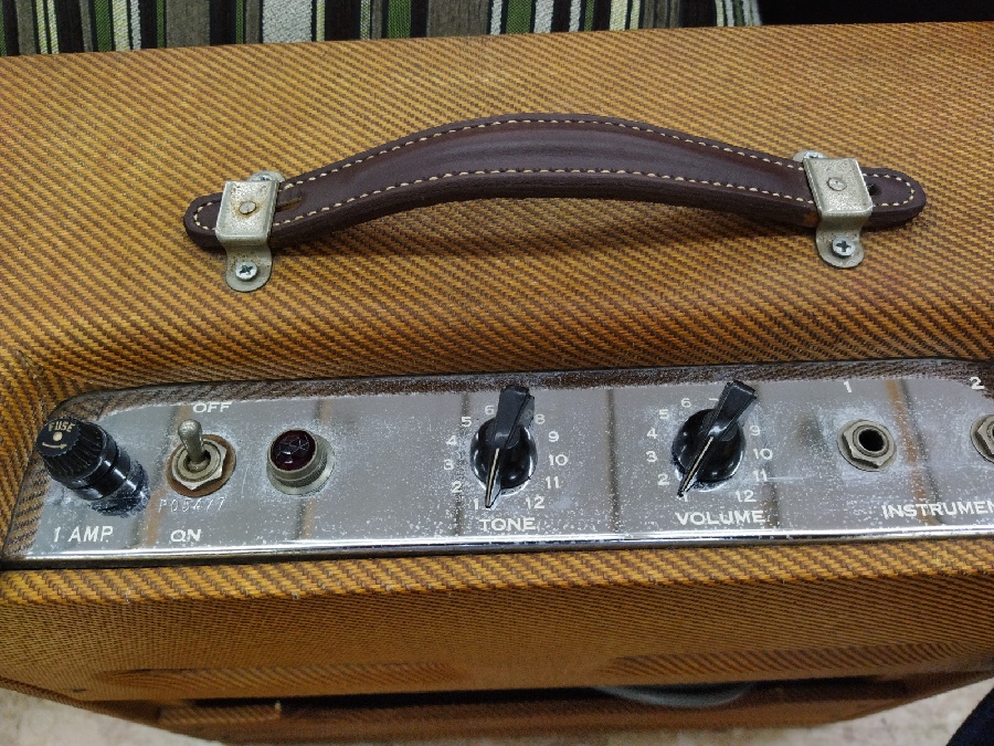 緊急告知！！ヴィンテージギターアンプ Fender Princeton Tweed amp